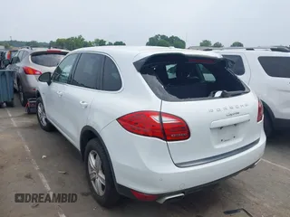 2013 Porsche Cayenne Diesel with VIN WP1AF2A26DLA41346, listed as a IAAI auction lot 42670580 with 154,110 mi miles and . Bid and sale history available at DreamBid. Image 3.