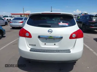 2011 Nissan Rogue SV with VIN JN8AS5MT1BW190511, listed as a IAAI auction lot 42152445 with 153,986 mi miles. Bid and sale history available at carsss.com. Image 16.