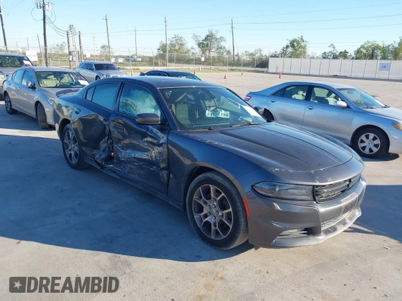 2015 Dodge Charger SXT z VIN 2C3CDXJG1FH746276, wystawiony jako IAAI lot #40925452 z przebiegiem 121 070 mil mil oraz . Historia ofert i sprzedaży dostępna na DreamBid. Obrazek 6.