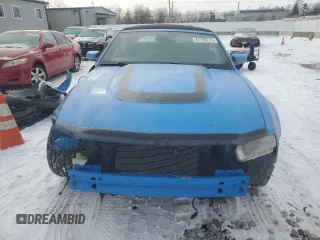 2010 Ford Mustang GT z VIN 1ZVBP8FHXA5121197, wystawiony jako Copart lot #41768275 z przebiegiem 92 047 mil mil oraz Czysty tytuł • Clean title. Historia ofert i sprzedaży dostępna na DreamBid. Obrazek 5.