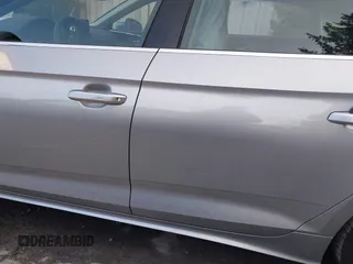 2024 Audi A5 Sportback Premium z VIN WAUABCF57RA023069, wystawiony jako IAAI lot #39079825 z przebiegiem 2 810 mil mil oraz . Historia ofert i sprzedaży dostępna na DreamBid. Obrazek 19.