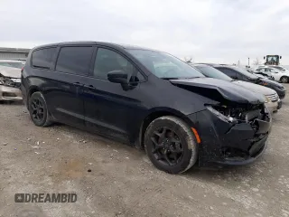 2019 Chrysler Pacifica Touring Plus z VIN 2C4RC1FG8KR706179, wystawiony jako Copart lot #44922065 z przebiegiem 66 083 mil mil oraz Szkoda całkowita • Salvage title. Historia ofert i sprzedaży dostępna na DreamBid. Obrazek 4.