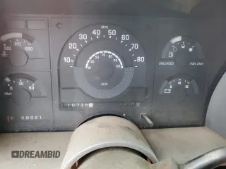 1989 GMC Sierra 1500 with VIN 2GTGC29K4K1535524, listed as a Copart auction lot 43388905 with 1,107,360 mi miles and Clean Title. Bid and sale history available at DreamBid. Image 9.