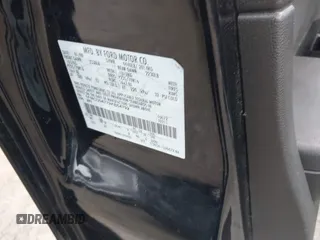 2009 Ford Escape Limited z VIN 1FMCU04779KB54792, wystawiony jako IAAI lot #42629083 z przebiegiem 148 350 mil mil oraz . Historia ofert i sprzedaży dostępna na DreamBid. Obrazek 9.