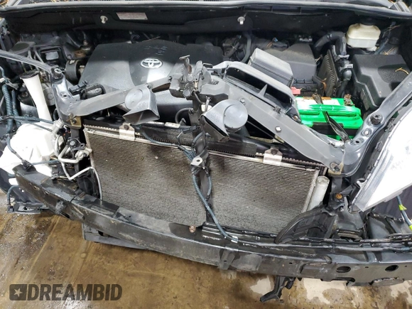 2017 Toyota Sienna XLE Auto Access Seat with VIN 5TDYZ3DC2HS819440, listed as a Copart auction lot 49140795 with Not provided miles and Salvage title. Bid and sale history available at DreamBid. Image 12.