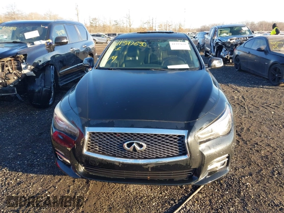 2017 Infiniti Q50 Premium with VIN JN1EV7ARXHM833924, listed as a IAAI auction lot 41397630 with 278,408 mi miles and . Bid and sale history available at carsss.com. Image 11.