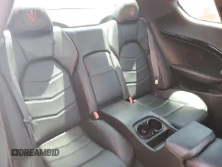 2018 Maserati GranTurismo Sport с VIN ZAM45VLA5J0254000, выставлен на аукционе Copart как лот 57055945 с пробегом 20 301 миль миль и Списание • Salvage title. История ставок и продаж доступна на DreamBid. Изображение 10.