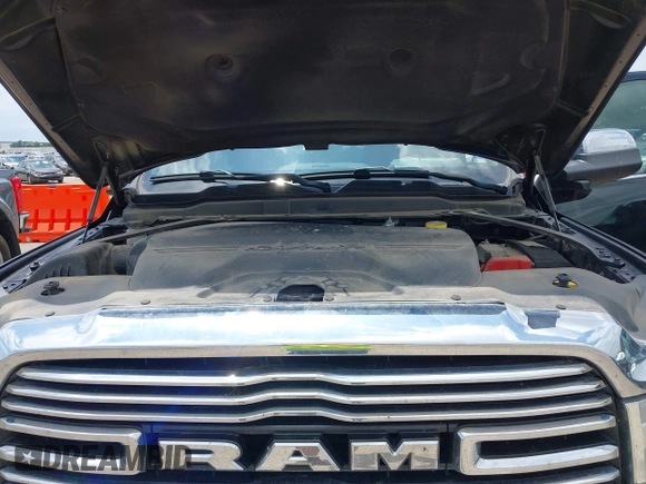 2022 Ram 2500 Laramie with VIN 3C6UR5FJ2NG305658, listed as a IAAI auction lot 42362662 with 50,701 mi miles and . Bid and sale history available at DreamBid. Image 10.