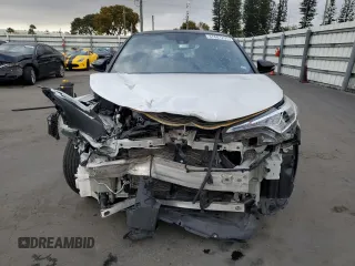 2019 Toyota C-HR XLE with VIN NMTKHMBX8KR084750, listed as a Copart auction lot 47681295 with 43,661 mi miles and Non Repairable. Bid and sale history available at carsss.com. Image 5.