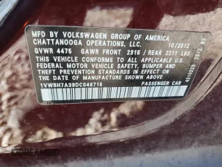 2013 Volkswagen Passat SE z VIN 1VWBH7A39DC048715, wystawiony jako Copart lot #58074325 z przebiegiem 199 807 mil mil oraz Czysty tytuł • Clean title. Historia ofert i sprzedaży dostępna na DreamBid. Obrazek 12.