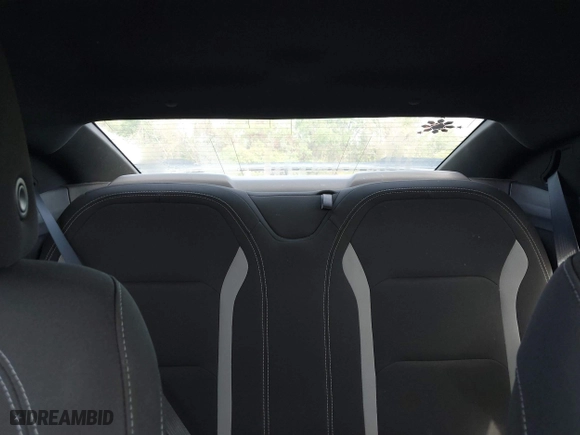 2019 Chevrolet Camaro 1LT with VIN 1G1FB1RX5K0133813, listed as a IAAI auction lot 41927669 with 89,557 mi miles. Bid and sale history available at carsss.com. Image 18.