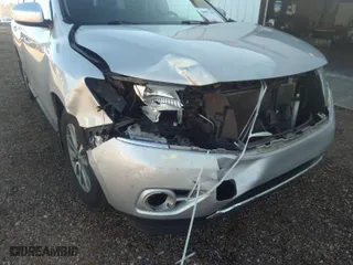 2016 Nissan Pathfinder SL with VIN 5N1AR2MN7GC644109, listed as a IAAI auction lot 40877456 with 114,532 mi miles. Bid and sale history available at carsss.com. Image 6.