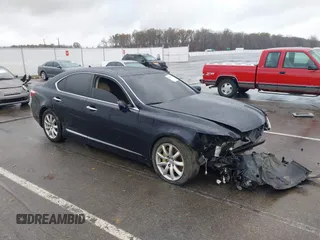 2008 Lexus LS 460 z VIN JTHBL46F585056094, wystawiony jako IAAI lot #40850163 z przebiegiem 115 854 mil mil oraz . Historia ofert i sprzedaży dostępna na DreamBid. Obrazek 1.