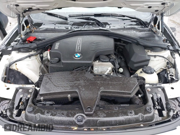 2014 BMW 3 Series 328i xDrive with VIN WBA3B5C56EF599323, listed as a IAAI auction lot 41853533 with 114,358 mi miles. Bid and sale history available at carsss.com. Image 10.