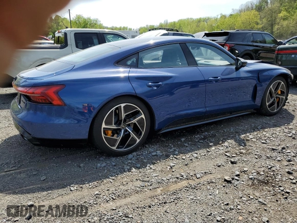 2023 Audi RS e-tron GT z VIN WAUBHBFW7P7903740, wystawiony jako Copart lot #55556935 z przebiegiem 8358 mil mil oraz Szkody całkowita. Historia ofert i sprzedaży dostępna na DreamBid. Obrazek 3.
