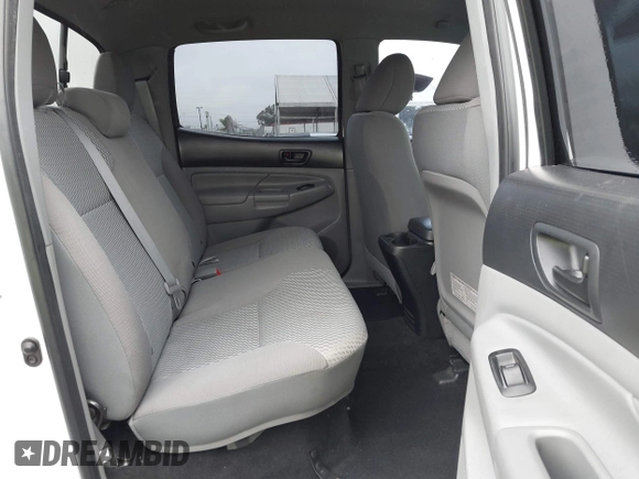 2014 Toyota Tacoma PreRunner with VIN 3TMJU4GNXEM172008, listed as a IAAI auction lot 42427701 with 164,987 mi miles and . Bid and sale history available at DreamBid. Image 8.