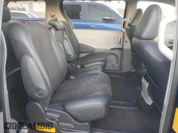 2011 Toyota Sienna SE with VIN 5TDXK3DC1BS088684, listed as a Copart auction lot 77667494 with 176,673 mi miles and Non Repairable. Bid and sale history available at carsss.com. Image 11.
