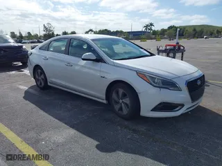 2016 Hyundai Sonata Hybrid Limited with VIN KMHE34L13GA018114, listed as a IAAI auction lot 41500062 with 43,207 mi miles. Bid and sale history available at carsss.com. Image 1.