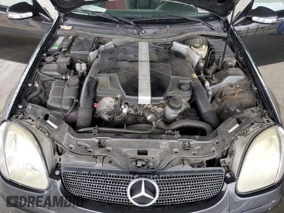 2001 Mercedes-Benz SLK-Class with VIN WDBKK65F51F206737, listed as a Copart auction lot 47884645 with 41,331 mi miles and Salvage Title. Bid and sale history available at carsss.com. Image 11.