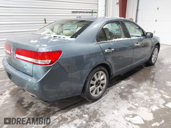 2012 Lincoln MKZ with VIN 3LNHL2JC1CR808629, listed as a IAAI auction lot 41556956 with 176,086 mi miles. Bid and sale history available at carsss.com. Image 4.