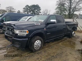 2019 Ram 3500 Laramie z VIN 3C63RRJL7KG524431, wystawiony jako Copart lot #50313925 z przebiegiem 99 544 mil mil oraz Szkoda całkowita • Salvage title. Historia ofert i sprzedaży dostępna na DreamBid. Obrazek 1.