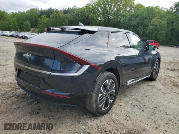 2024 Kia EV6 Wind z VIN KNDC3DLC6R5193465, wystawiony jako Copart lot #56941845 z przebiegiem 12 703 mil mil oraz Nie do naprawy • Non repairable. Historia ofert i sprzedaży dostępna na DreamBid. Obrazek 3.