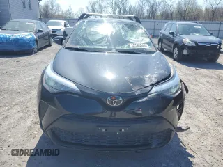 2022 Toyota C-HR XLE z VIN NMTKHMBX5NR141457, wystawiony jako Copart lot #52580545 z przebiegiem 29 345 mil mil oraz Szkody całkowita. Historia ofert i sprzedaży dostępna na DreamBid. Obrazek 5.