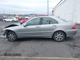 2005 Mercedes-Benz C 240 with VIN WDBRF81J25F609153, listed as a IAAI auction lot 41582984 with 148,546 mi miles and . Bid and sale history available at DreamBid. Image 14.