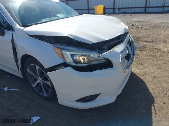 2015 Subaru Legacy 2.5i Limited with VIN 4S3BNAL66F3011270, listed as a IAAI auction lot 42047227 with 172,473 mi miles. Bid and sale history available at carsss.com. Image 12.