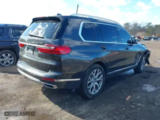2021 BMW X7 xDrive40i with VIN 5UXCW2C05M9G56541, listed as a IAAI auction lot 41581839 with 1 mi miles. Bid and sale history available at carsss.com. Image 4.