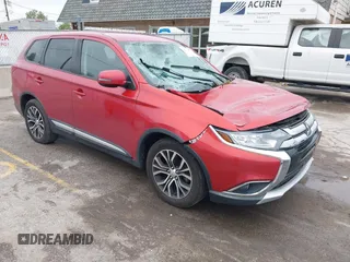 2018 Mitsubishi Outlander SE z VIN JA4AD3A35JZ032324, wystawiony jako IAAI lot #42308789 z przebiegiem 132 966 mil mil oraz . Historia ofert i sprzedaży dostępna na DreamBid. Obrazek 1.