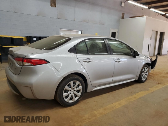 2022 Toyota Corolla LE with VIN JTDEPMAE6NJ204273, listed as a Copart auction lot 46590455 with 70,088 mi miles and Salvage Title. Bid and sale history available at DreamBid. Image 3.