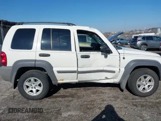 2004 Jeep Liberty Sport with VIN 1J4GL48K24W303510, listed as a IAAI auction lot 41660788 with 178,067 mi miles. Bid and sale history available at carsss.com. Image 13.