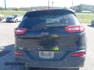 2017 Jeep Cherokee Latitude with VIN 1C4PJLCB1HW549709, listed as a IAAI auction lot 40443533 with Not Provided miles and . Bid and sale history available at DreamBid. Image 16.