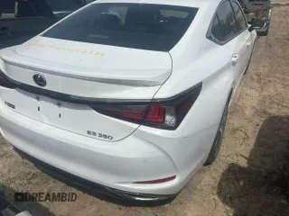 2019 Lexus ES 350 z VIN 58ABZ1B16KU002779, wystawiony jako Copart lot #54559805 z przebiegiem Nie podano mil oraz Czysty tytuł • Clean title. Historia ofert i sprzedaży dostępna na DreamBid. Obrazek 6.