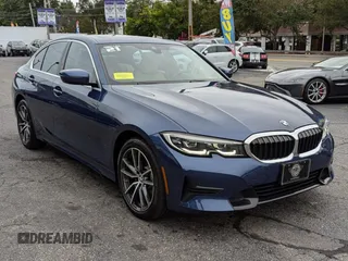 2021 BMW 3 Series 330i xDrive with VIN WBA5R7C05MFL07633, listed as a Copart auction lot 44218855 with 33,325 mi miles and Clean Title. Bid and sale history available at carsss.com. Image 1.