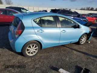 2015 Toyota Prius One with VIN JTDKDTB33F1113840, listed as a Copart auction lot 45759585 with 79,464 mi miles and Non Repairable. Bid and sale history available at DreamBid. Image 3.