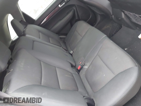 2011 Kia Sorento LX with VIN 5XYKTDA19BG181580, listed as a IAAI auction lot 41386803 with 148,973 mi miles. Bid and sale history available at carsss.com. Image 8.