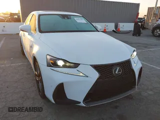 2019 Lexus IS 300 z VIN JTHBA1D25K5094680, wystawiony jako IAAI lot #42022405 z przebiegiem 74 680 mil mil oraz . Historia ofert i sprzedaży dostępna na DreamBid. Obrazek 1.