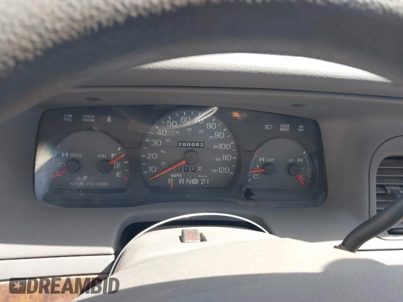 2005 Mercury Grand Marquis GS with VIN 2MEFM74W05X653375, listed as a IAAI auction lot 41995502 with 200,083 mi miles and . Bid and sale history available at DreamBid. Image 7.