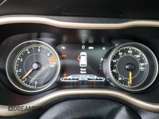 2017 Jeep Cherokee Limited with VIN 1C4PJLDB3HW540458, listed as a Copart auction lot 54938355 with 91,121 mi miles and Clean title. Bid and sale history available at DreamBid. Image 9.