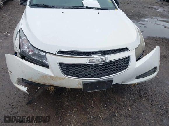 2014 Chevrolet Cruze LS with VIN 1G1PA5SH0E7145168, listed as a IAAI auction lot 41957410 with 151,422 mi miles and . Bid and sale history available at DreamBid. Image 6.