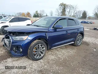 2021 Audi Q5 Premium Plus with VIN WA1BAAFY4M2051403, listed as a IAAI auction lot 40765677 with 30,496 mi miles. Bid and sale history available at carsss.com. Image 2.