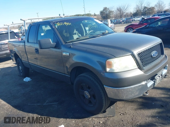 2005 Ford F-150 STX with VIN 1FTRX14W95NB07100, listed as a IAAI auction lot 41627990 with 381,000 mi miles. Bid and sale history available at carsss.com. Image 1.