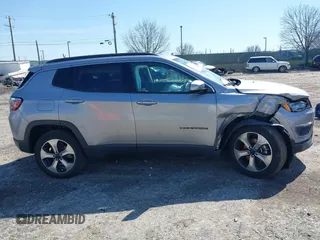 2017 Jeep Compass Latitude with VIN 3C4NJDBBXHT624119, listed as a IAAI auction lot 41827524 with 51,163 mi miles. Bid and sale history available at carsss.com. Image 13.