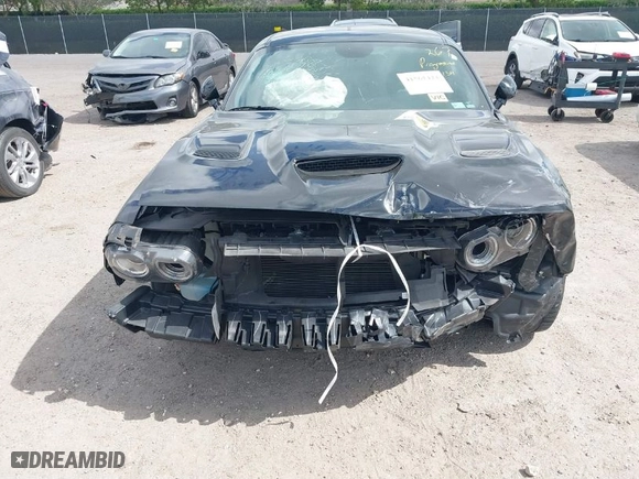 2022 Dodge Challenger R/T Scat Pack with VIN 2C3CDZFJ7NH151317, listed as a IAAI auction lot 41561424 with 29,611 mi miles. Bid and sale history available at carsss.com. Image 6.