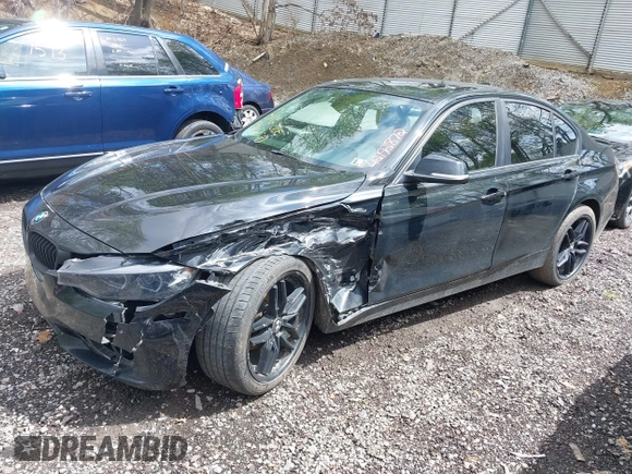 2013 BMW 3 Series 328i xDrive z VIN WBA3B3C5XDF532307, wystawiony jako IAAI lot #42192872 z przebiegiem 177 499 mil mil oraz . Historia ofert i sprzedaży dostępna na DreamBid. Obrazek 2.