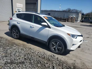 2018 Toyota RAV4 XLE with VIN 2T3RFREV8JW750032, listed as a Copart auction lot 53676475 with Not Provided miles and Salvage Title. Bid and sale history available at DreamBid. Image 4.