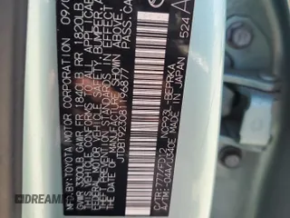 2008 Toyota Yaris z VIN JTDBT923081196877, wystawiony jako Copart lot #58261635 z przebiegiem 131 135 mil mil oraz Szkoda całkowita • Salvage title. Historia ofert i sprzedaży dostępna na DreamBid. Obrazek 12.