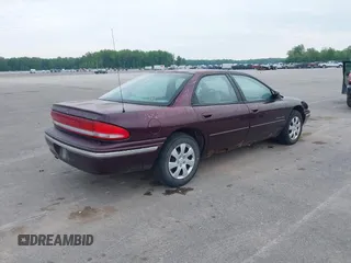 1996 Chrysler Concorde z VIN 2C3HD56T3TH312730, wystawiony jako IAAI lot #42194893 z przebiegiem 145 467 mil mil oraz . Historia ofert i sprzedaży dostępna na DreamBid. Obrazek 4.